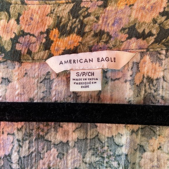 American Eagle Floral Wrap V-Neck Blouse - Picture 4 of 4